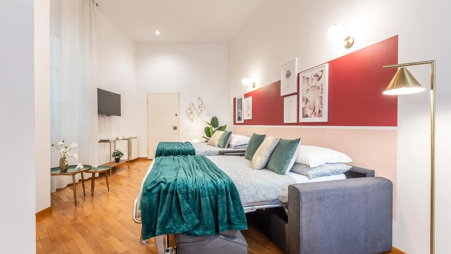 Wine Apartments Florence Moscato 0*,  Italy